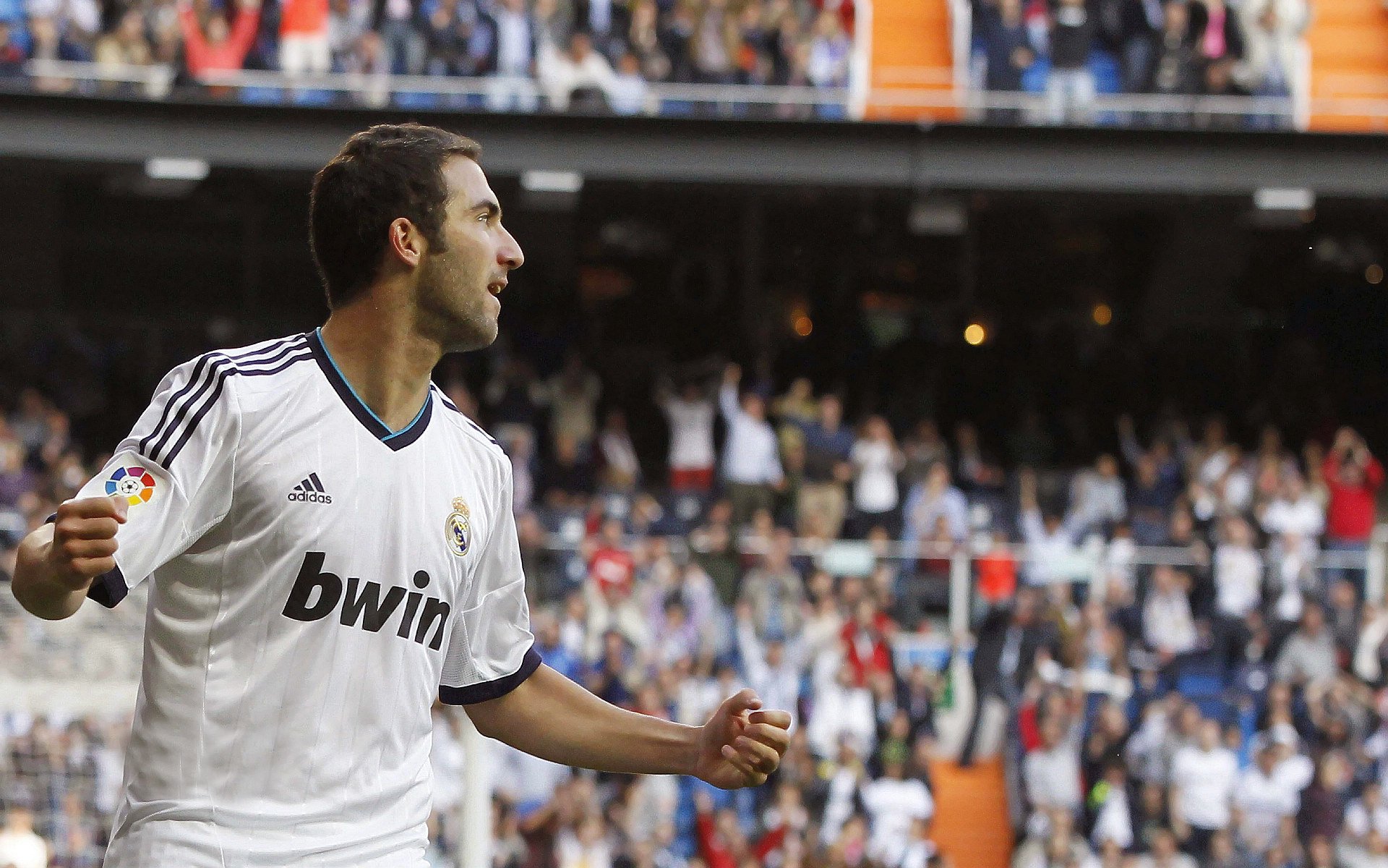 绿茵史诗，当墨西哥之鹰啄落那不勒斯，皮克在时光尽头写下永恒